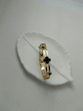Pellucid Style Bangle